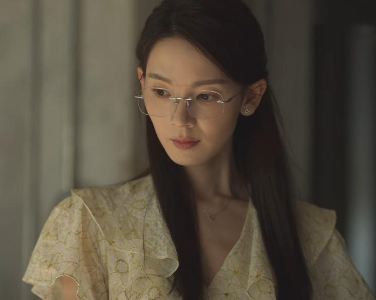 天顺平台登录：《玫瑰的故事》女星美貌前六排名：万茜第四，朱珠第三，第一凭啥